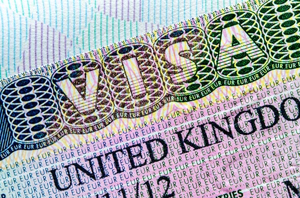 英国计划限制留学生陪读签证?!